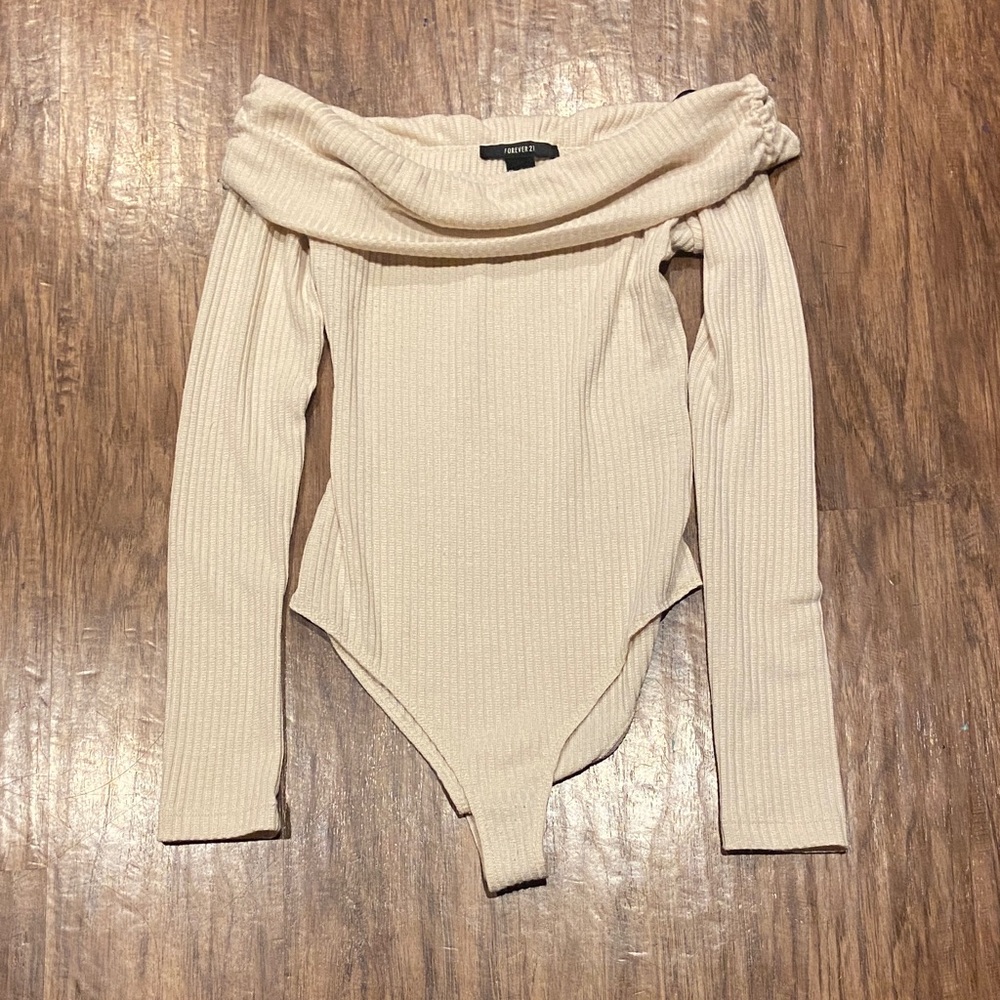 Off-Shoulder cream Forever 21 body suite size small